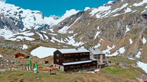 Die Rostocker und die Essener Hütte liegen auf 2208 Meter Höhe in den Osttiroler Alpen © NDR 